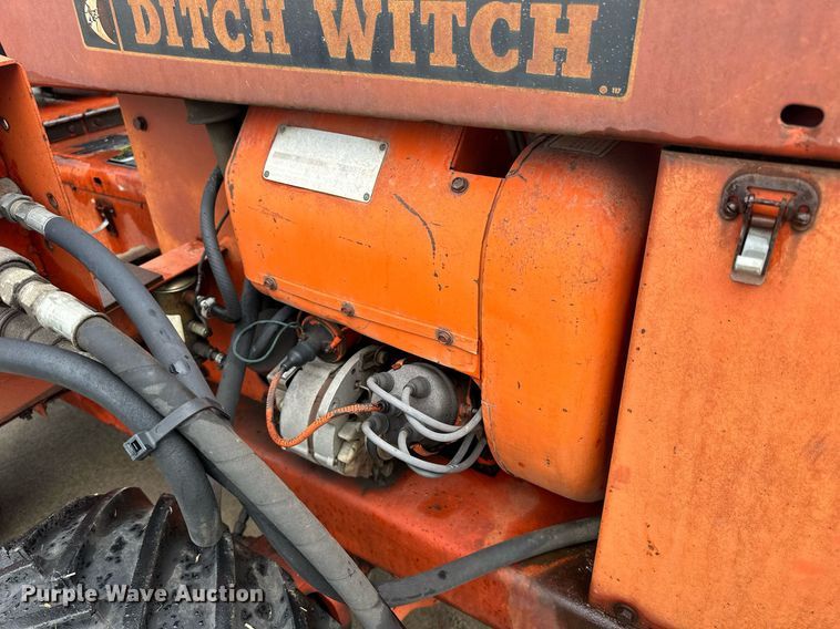 image for item KL9040 Ditch Witch 2300  trencher