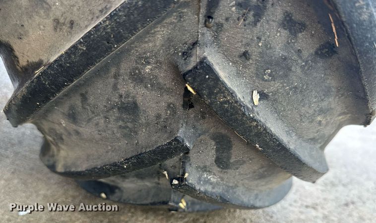 image for item KL9040 Ditch Witch 2300  trencher