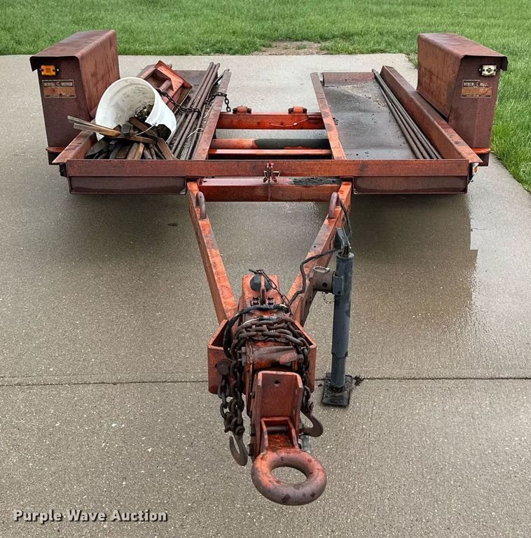 image for item KL9040 Ditch Witch 2300  trencher