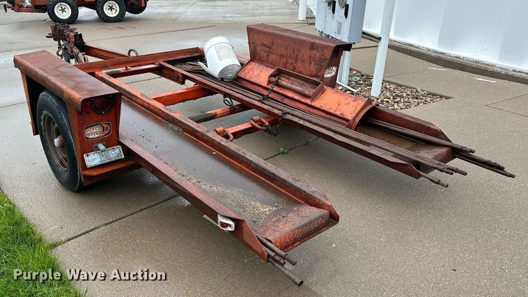 image for item KL9040 Ditch Witch 2300  trencher