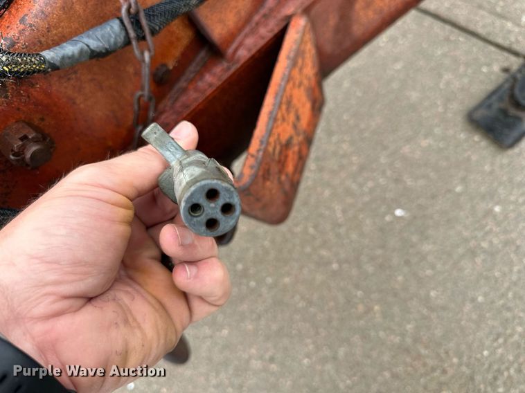 image for item KL9040 Ditch Witch 2300  trencher