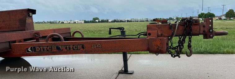 image for item KL9040 Ditch Witch 2300  trencher