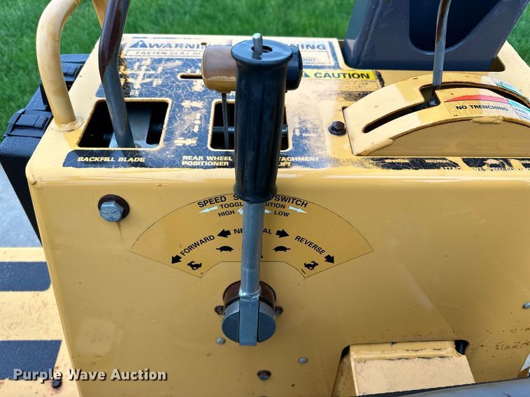 image for item KL9041 1995 Case 660  trencher