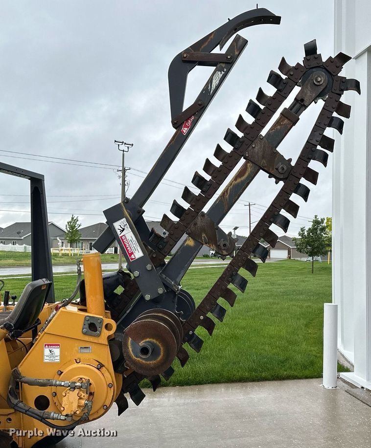 image for item KL9041 1995 Case 660  trencher