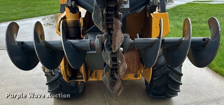 image for item KL9041 1995 Case 660  trencher