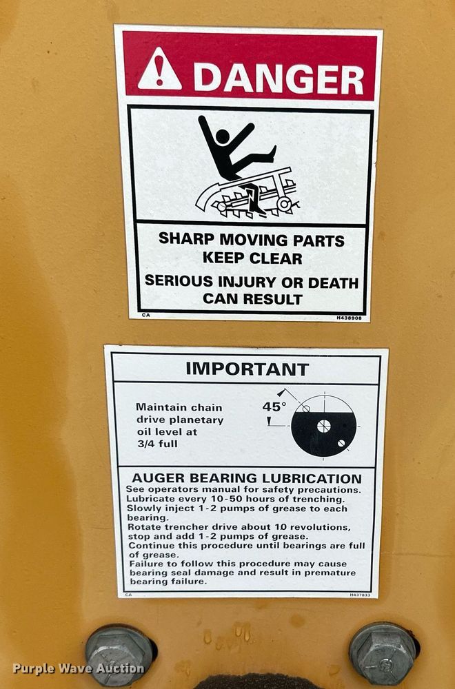 image for item KL9041 1995 Case 660  trencher