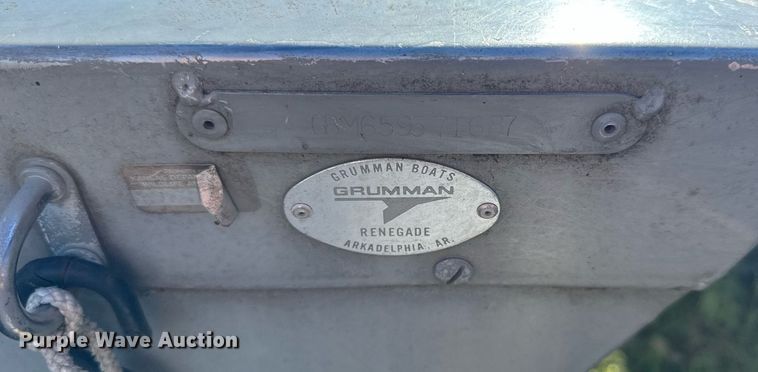 image for item KL9053 1986 Grumman Renegade  boat