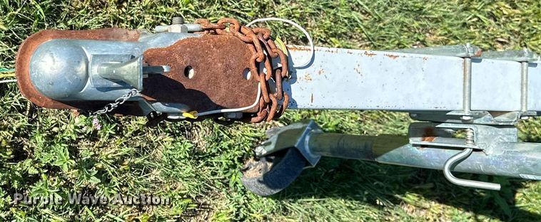 image for item KL9053 1986 Grumman Renegade  boat