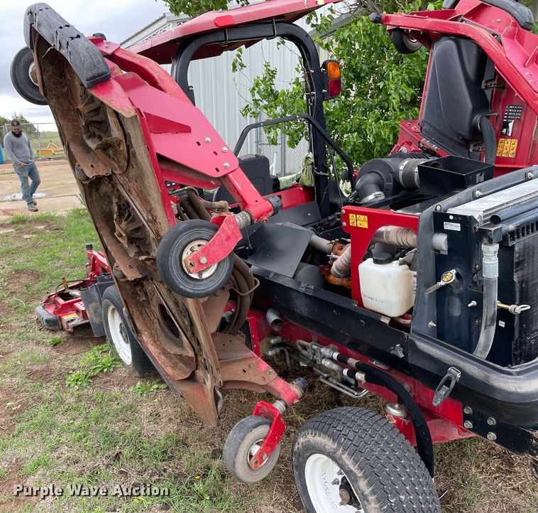 image for item KM9924 2014 Toro Groundmaster 5900  lawn mower