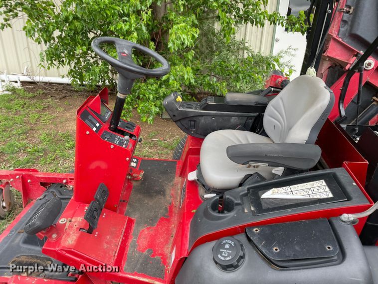 image for item KM9924 2014 Toro Groundmaster 5900  lawn mower