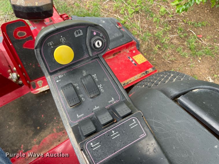 image for item KM9924 2014 Toro Groundmaster 5900  lawn mower