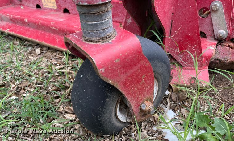 image for item KM9924 2014 Toro Groundmaster 5900  lawn mower