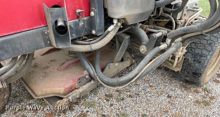 image for item KM9926 2004 Toro Groundsmaster 3500-D  lawn mower