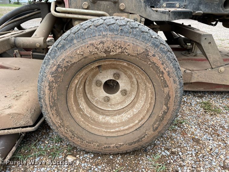 image for item KM9926 2004 Toro Groundsmaster 3500-D  lawn mower