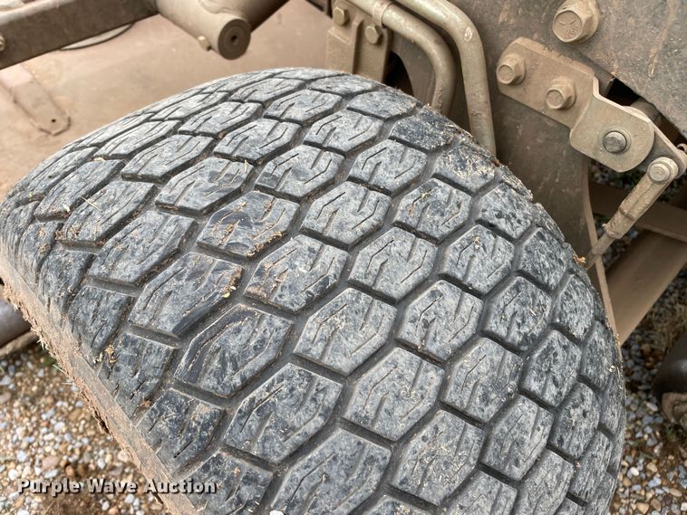 image for item KM9926 2004 Toro Groundsmaster 3500-D  lawn mower