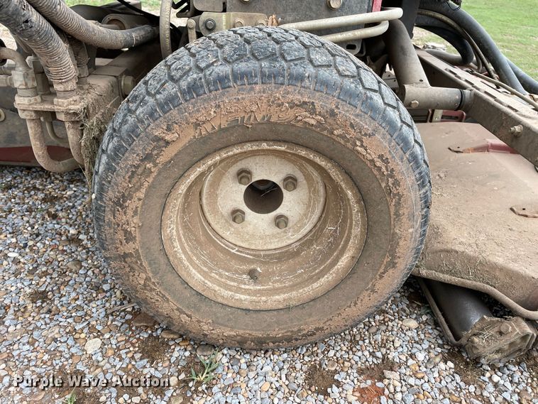 image for item KM9926 2004 Toro Groundsmaster 3500-D  lawn mower