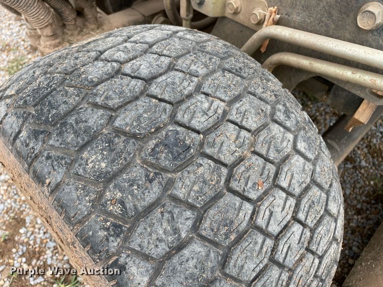 image for item KM9926 2004 Toro Groundsmaster 3500-D  lawn mower