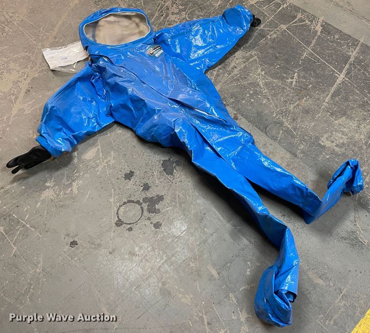 image for item KM9928 Tyvek  protective safety apparel