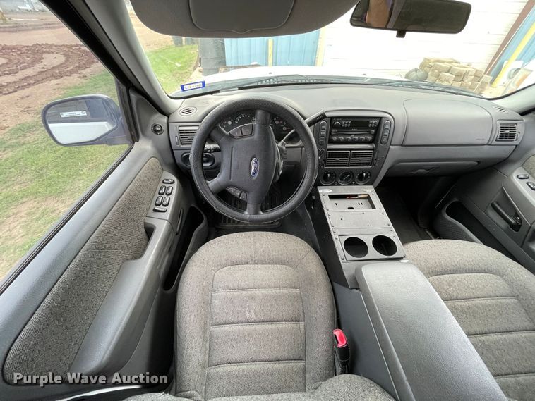 image for item KM9930 2005 Ford Explorer  SUV