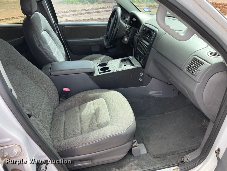 image for item KM9930 2005 Ford Explorer  SUV