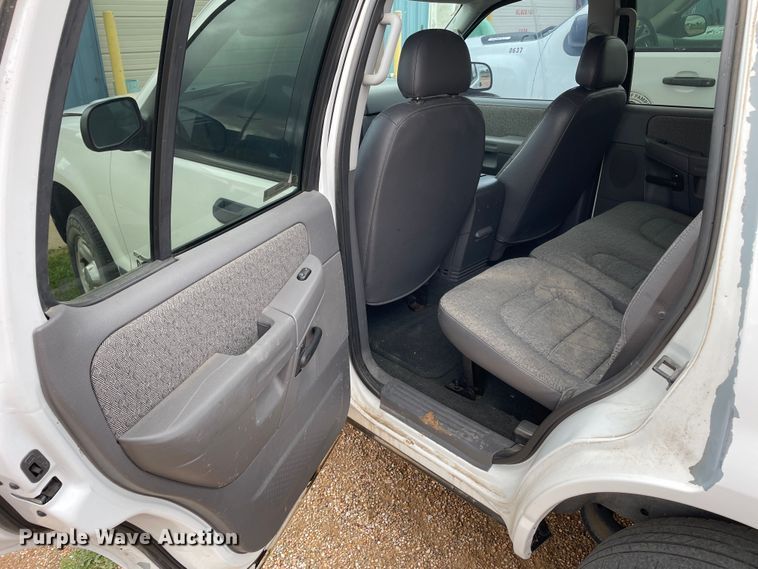 image for item KM9930 2005 Ford Explorer  SUV