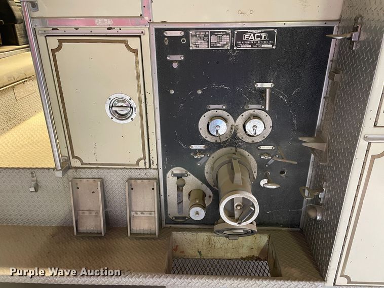 image for item KM9931 1982 Ford C8000  pumper fire truck