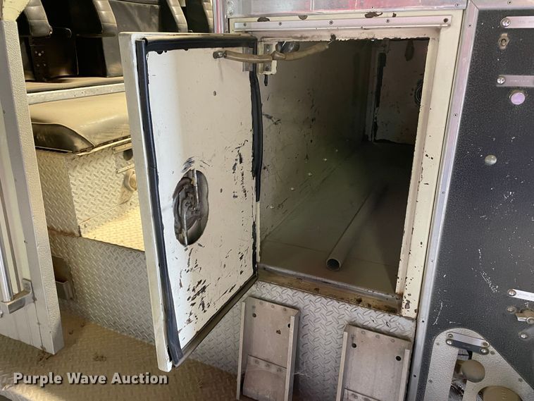 image for item KM9931 1982 Ford C8000  pumper fire truck