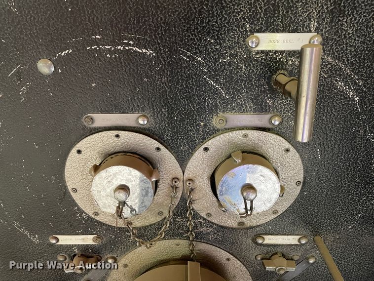 image for item KM9931 1982 Ford C8000  pumper fire truck