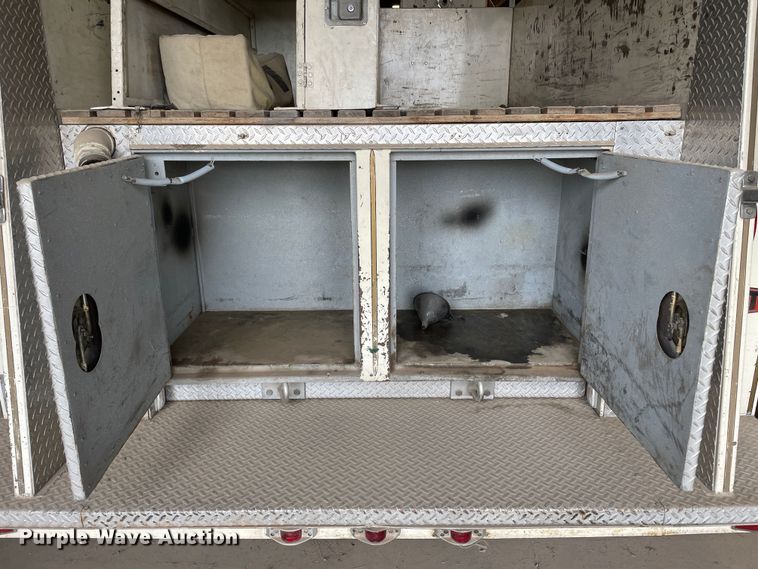 image for item KM9931 1982 Ford C8000  pumper fire truck