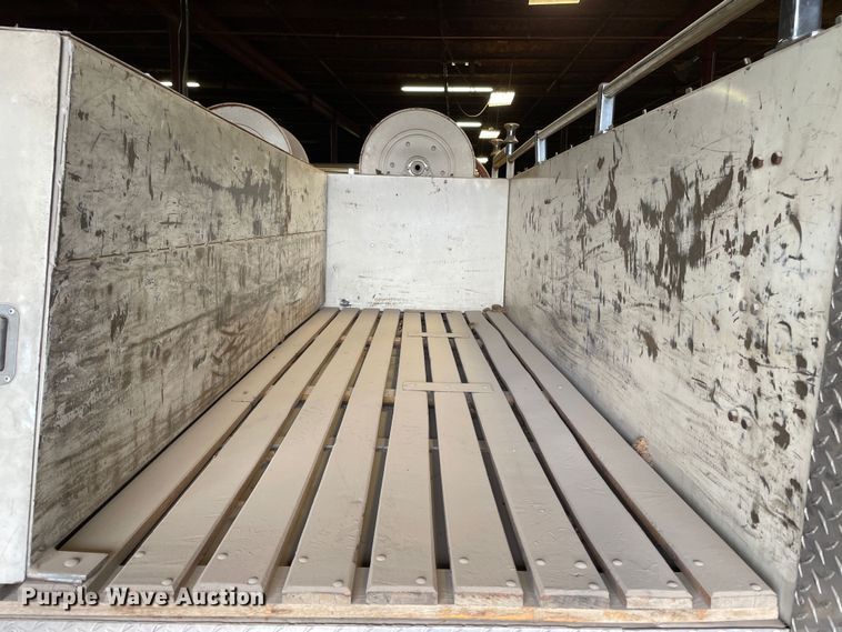 image for item KM9931 1982 Ford C8000  pumper fire truck