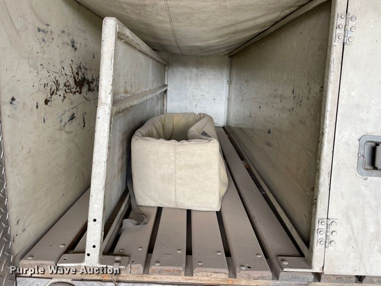 image for item KM9931 1982 Ford C8000  pumper fire truck