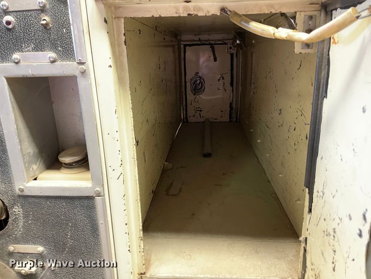 image for item KM9931 1982 Ford C8000  pumper fire truck