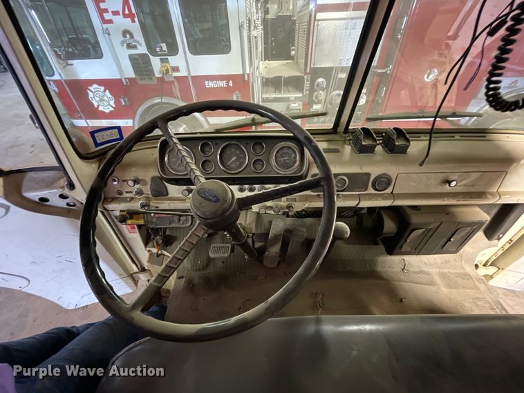 image for item KM9931 1982 Ford C8000  pumper fire truck