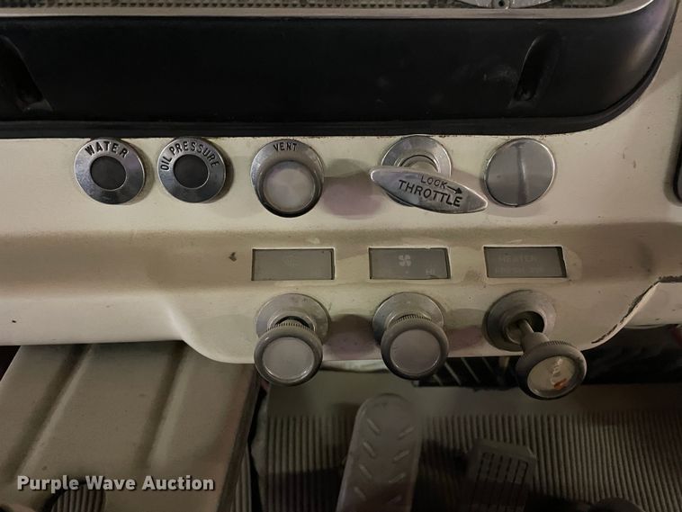 image for item KM9931 1982 Ford C8000  pumper fire truck