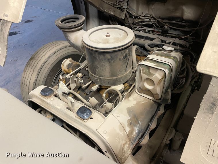 image for item KM9931 1982 Ford C8000  pumper fire truck