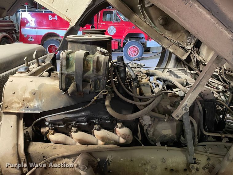 image for item KM9931 1982 Ford C8000  pumper fire truck