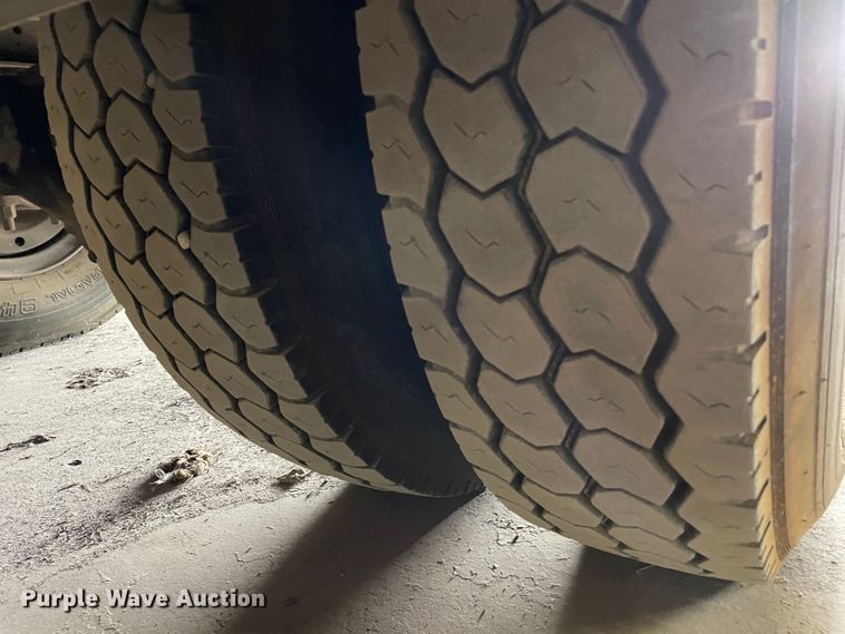 image for item KM9931 1982 Ford C8000  pumper fire truck