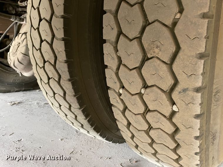 image for item KM9931 1982 Ford C8000  pumper fire truck