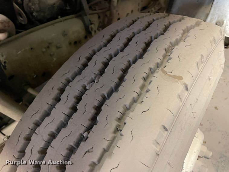 image for item KM9931 1982 Ford C8000  pumper fire truck