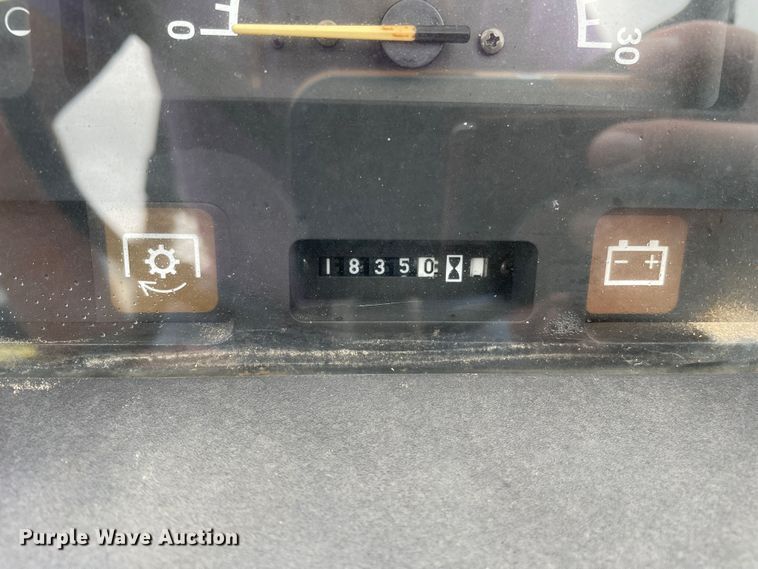 image for item KM9933 1993 John Deere 5300  tractor