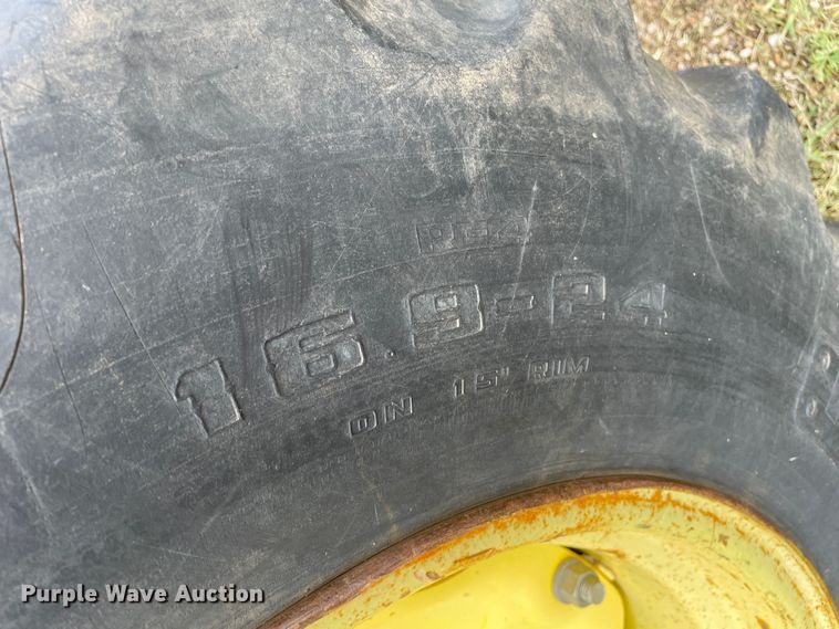 image for item KM9933 1993 John Deere 5300  tractor