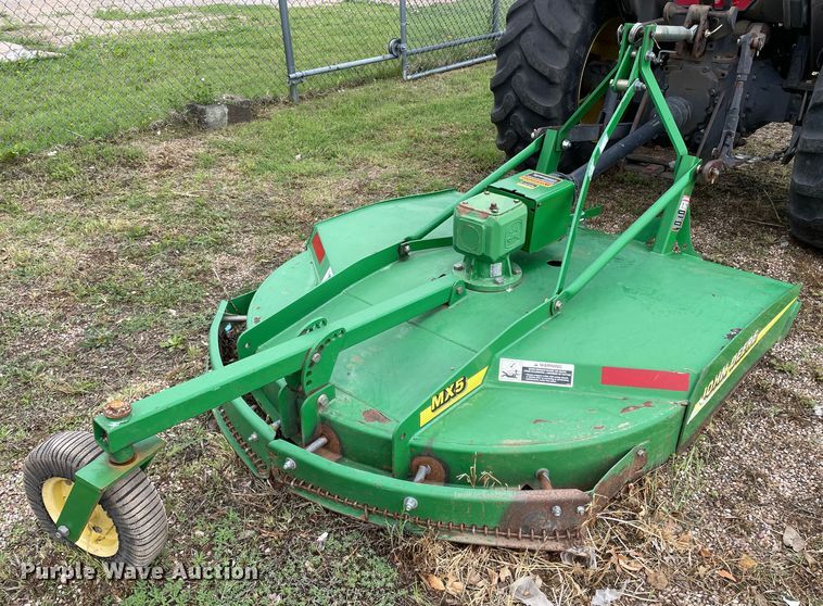 image for item KM9933 1993 John Deere 5300  tractor