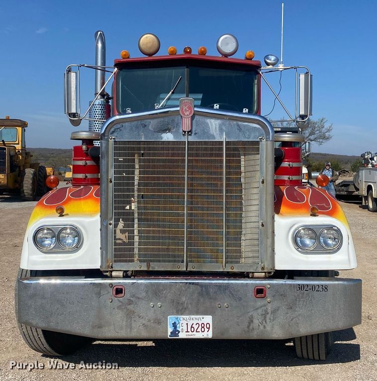 image for item KV9581 1972 Kenworth  semi truck