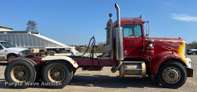 image for item KV9581 1972 Kenworth  semi truck