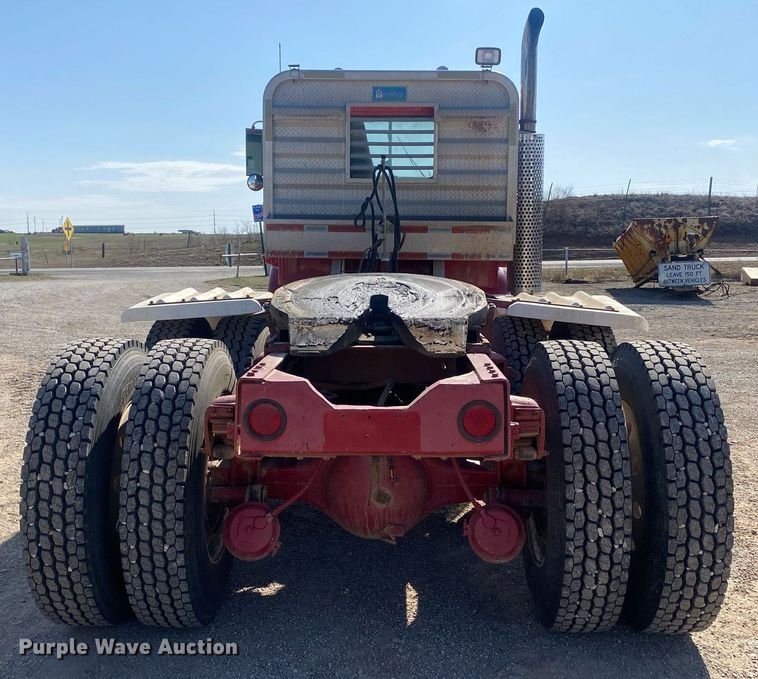 image for item KV9581 1972 Kenworth  semi truck