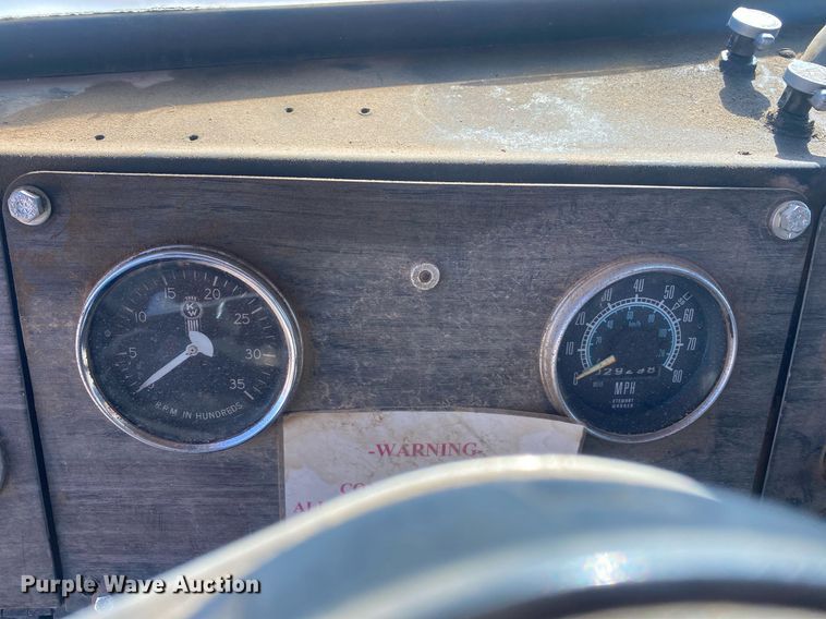 image for item KV9581 1972 Kenworth  semi truck