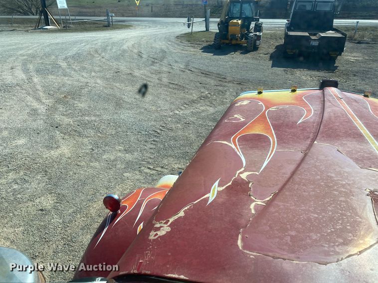 image for item KV9581 1972 Kenworth  semi truck