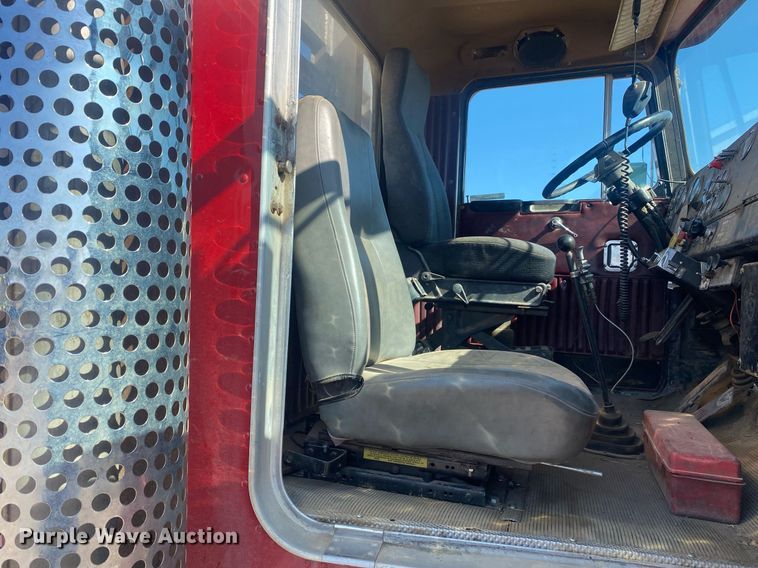 image for item KV9581 1972 Kenworth  semi truck