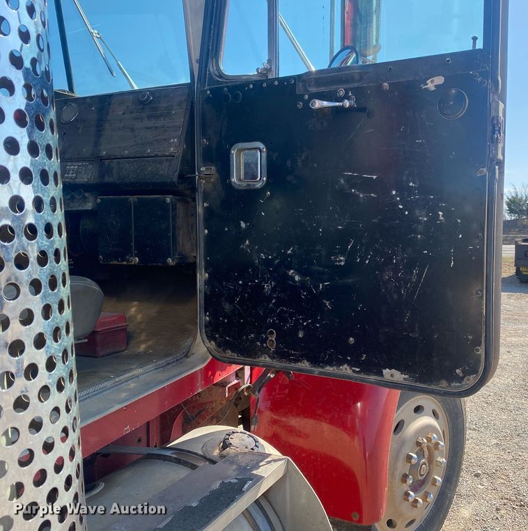 image for item KV9581 1972 Kenworth  semi truck