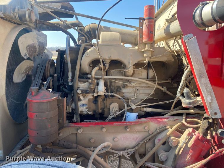 image for item KV9581 1972 Kenworth  semi truck